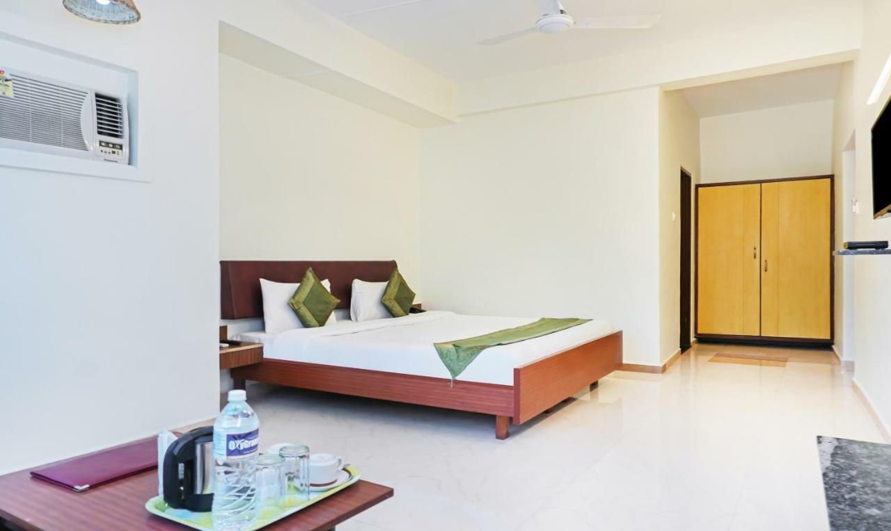 Hotel Lions Den Lonavala Ngoại thất bức ảnh